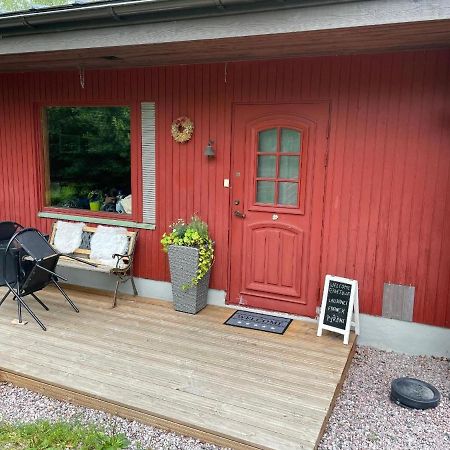 Poppelstrand Nuuksio, Pet Friendly Guest Apartment Екстер'єр фото