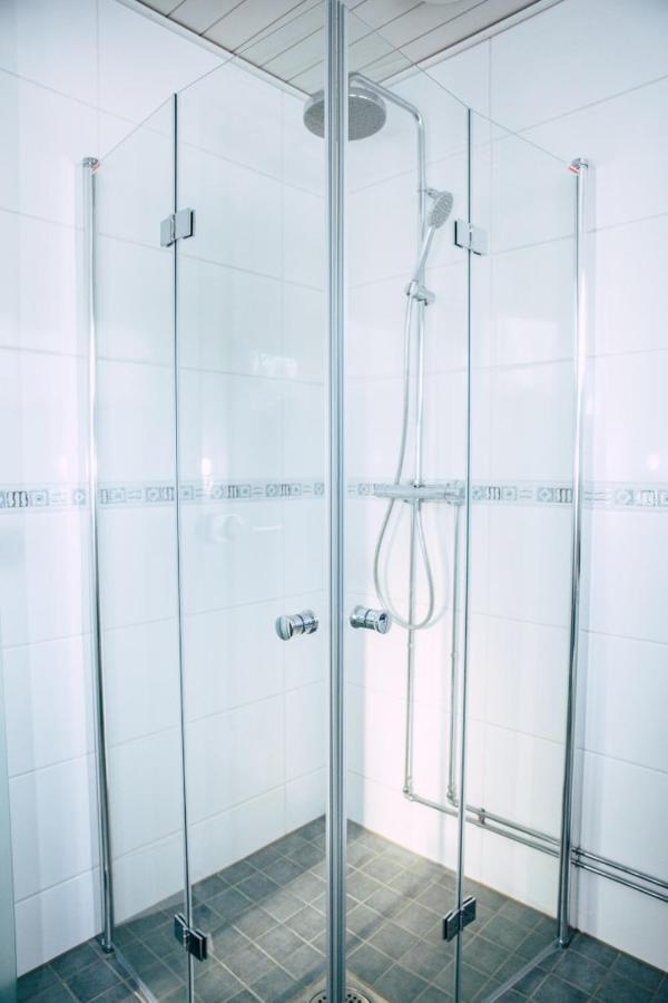 Poppelstrand Nuuksio, Pet Friendly Guest Apartment Екстер'єр фото